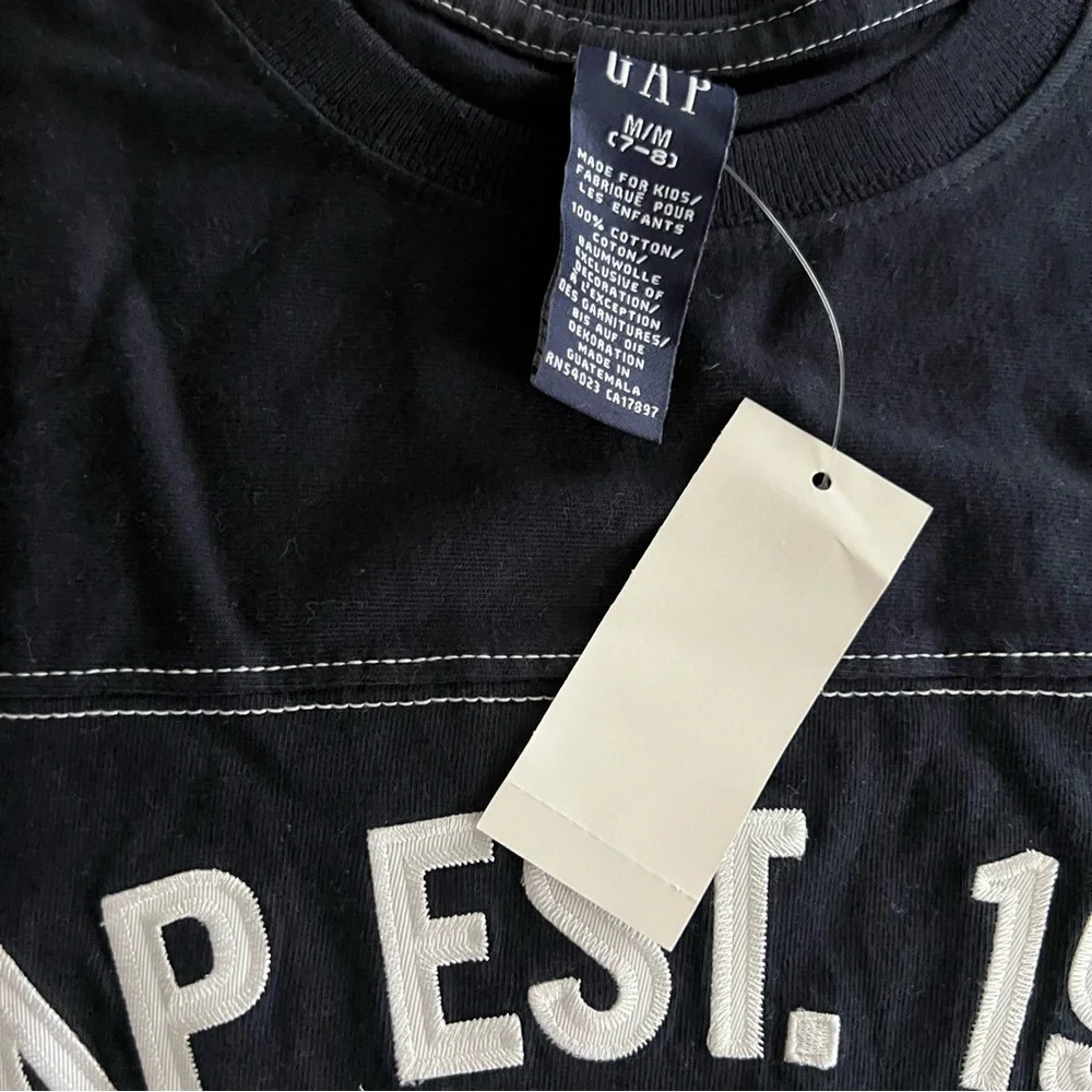 3 Boys GAP KIDS 100% Cotton Shirts 2 NWT Size Medium 7-8